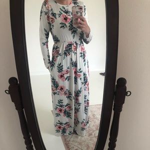 Long Sleeve, Floral, Maxi Dress